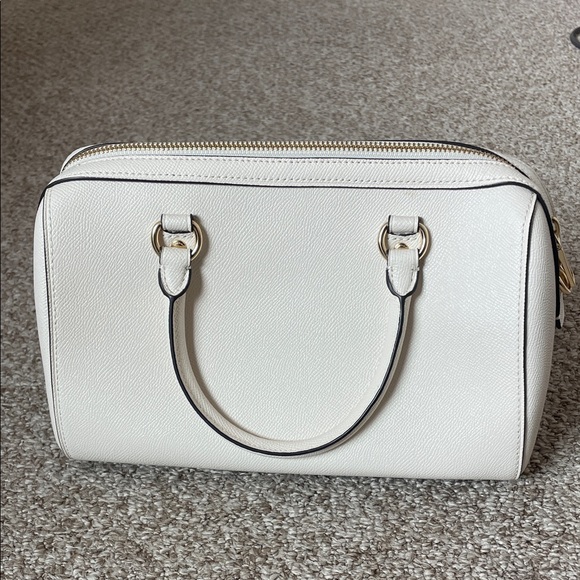 Coach Cream Leather Purse - Picture 2 of 6